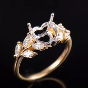 Inel din aur 14k cu anturaj de diamante naturale Marquise 0.55ct si piatra centrala de 8x8mm