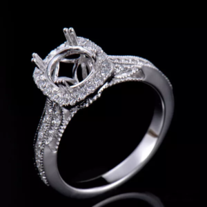 Inel de logodna aur 18k cu anturaj de diamante