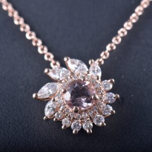 COLIER DE VIS CU MORGANIT  ROZ SI DIAMANTE